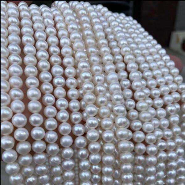 White Pearls Beads String Round 1